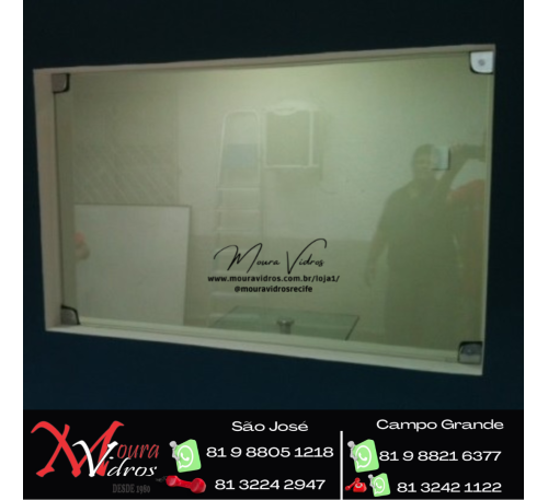VIDRO FIXO TEMPERADO INSTALADO COM FERRAGENS CROMADA